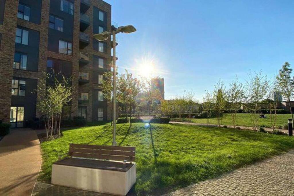 Luxury 2 Bed Ensuite 2 Bathroom Apartment East Croydon South Norwood Luaran gambar